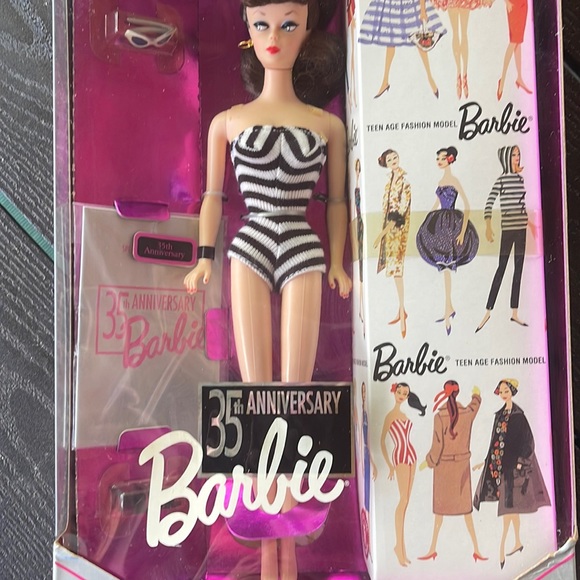 NRFB ~ 35th Anniversary Original 1958 Barbie Doll & Package Reproduction - Picture 3 of 15